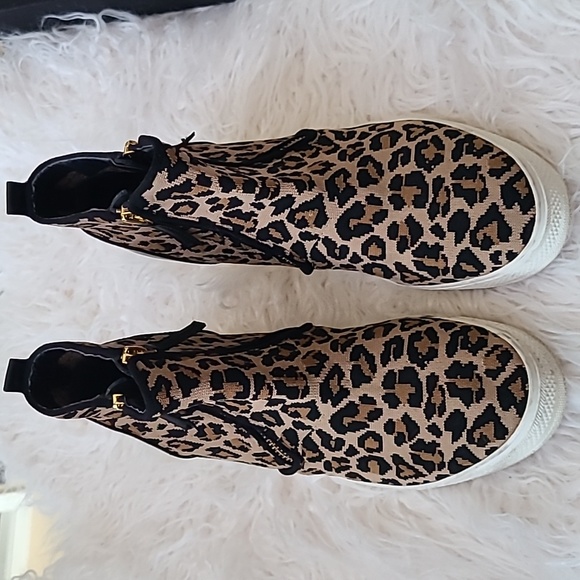 Steve Madden Shoes - Steve  Madden sneakers